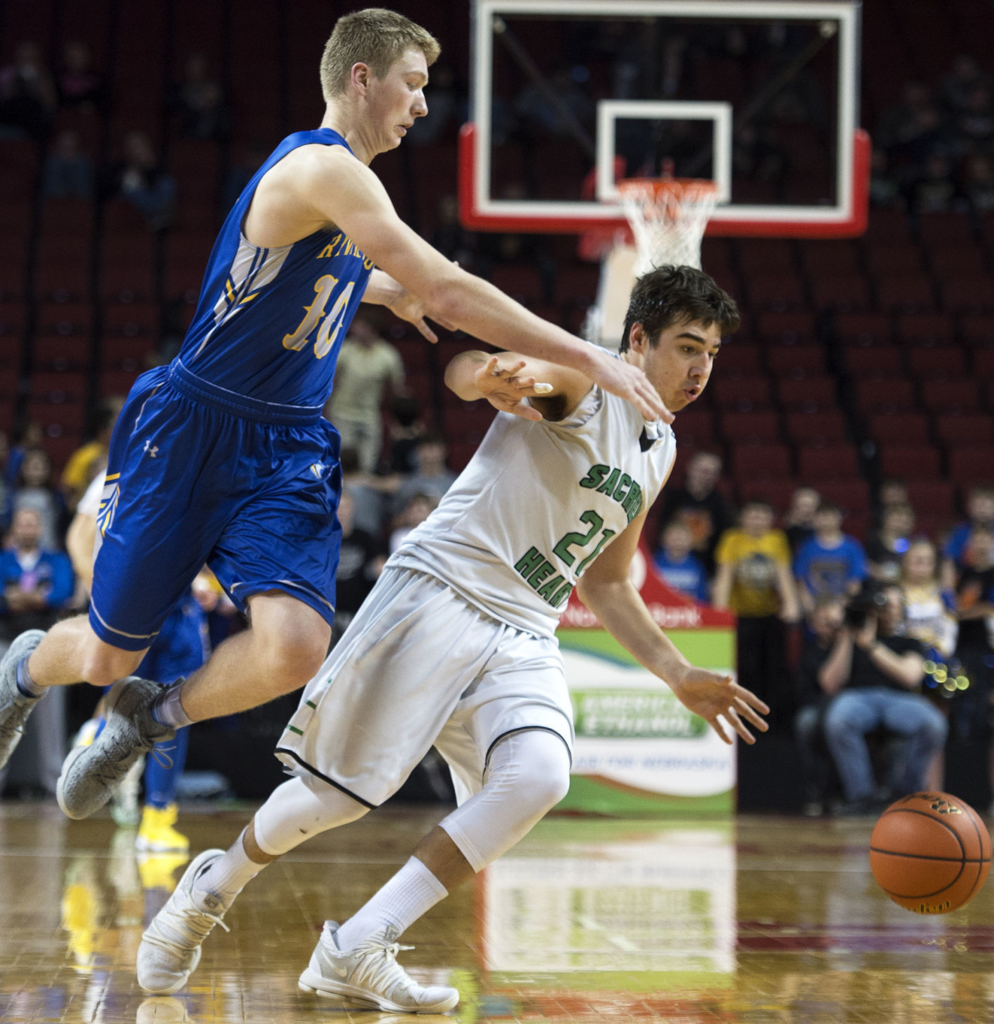 Class D-2: Riverside vs. Falls City Sacred Heart, 3/10